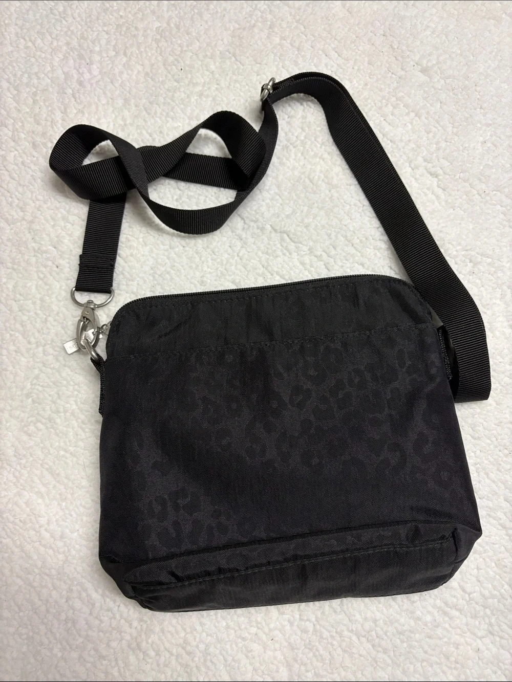 Baggallini Black cat print Crossbody Bag - Compact Everyday Organizer 8x8”